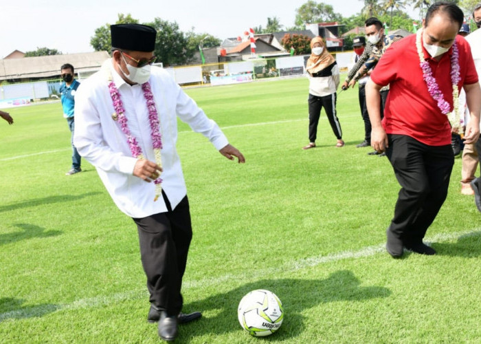 Tumbangkan Petahana, Kades Baru Setiamekar Buka Kembali Stadion Mini Setiamekar Untuk Masyarakat Umum