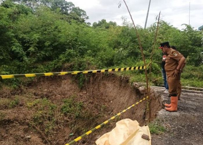 Longsor di Sukaresmi Cikarang Selatan Meluas, Keselamatan Warga Makin Terancam 