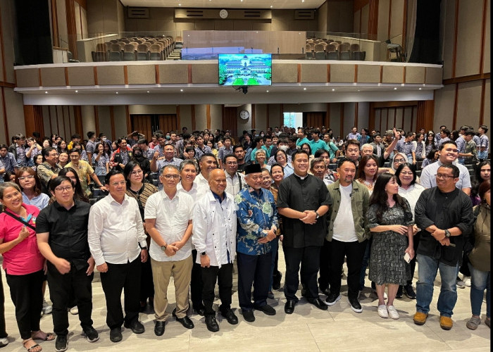 Pasangan ASIH Hadiri Seminar Keuskupan Bandung, Komitmen Majukan Pendidikan