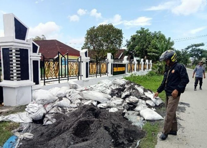 DLHK Karawang Akan Tindaklanjuti Dugaan Penggunaan Tanah Urugan Mengandung Limbah B3 di Kecamatan Jayakerta