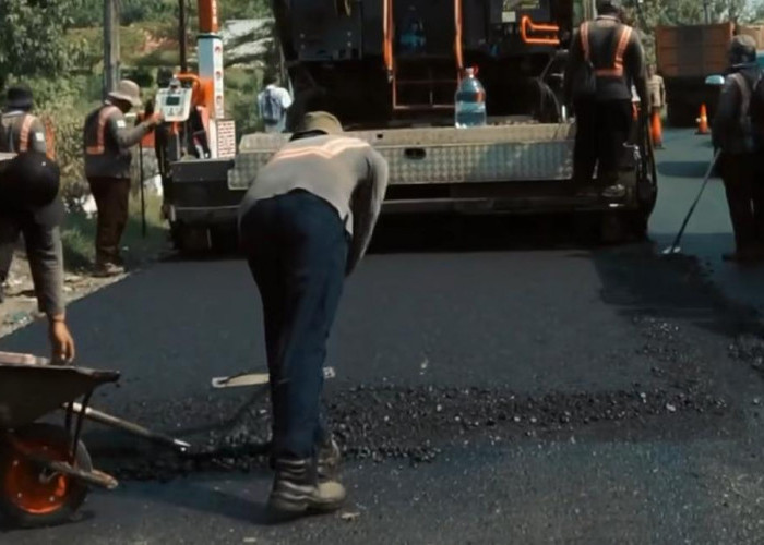 Bupati Aep Pastikan Rekonstruksi Jalan Cikalong-Cilamaya Terus Berjalan, Segmen I Sepanjang 3,5 Kilometer