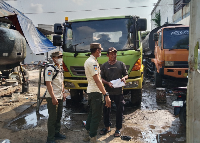 Tiga Kali Peringatan Diabaikan, 80 Bangunan Liar di Gerbang Tol Karawang Timur Dibongkar