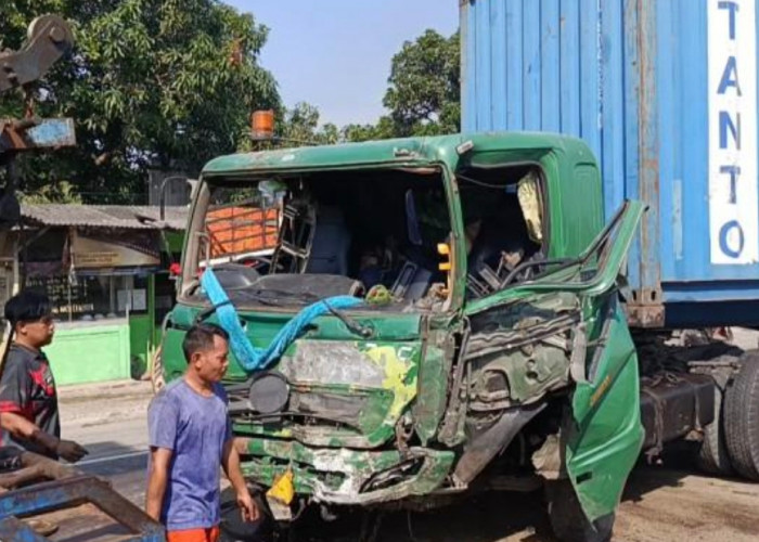 Kecelakaan Maut di Subang, Truk Tronton Tabrak Lima Kendaraan