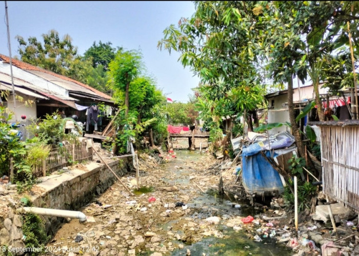 Puluhan Bangunan di Bantaran Kali Memiliki SHM, BPN Belum Berikan Penjelasan 