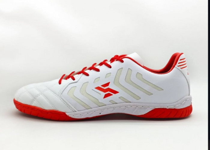 Cari Sepatu Futsal Murah? Ini Dia 7 Rekomendasi Harganya Rp100 Ribuan