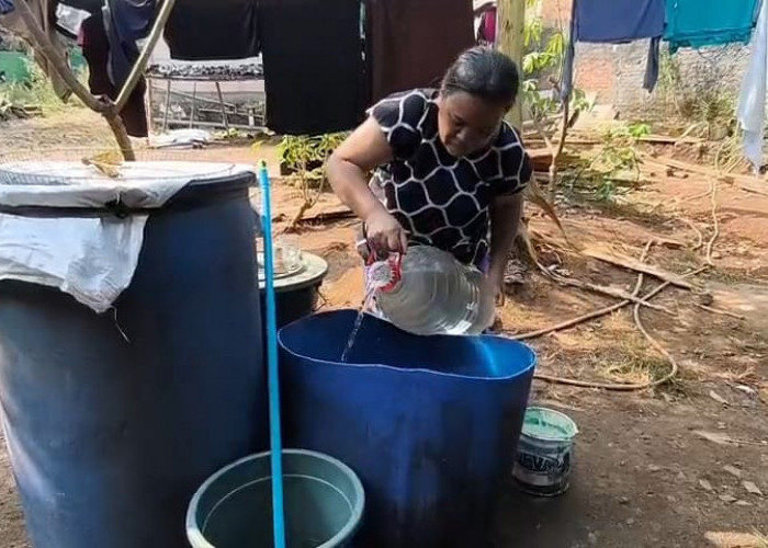 Krisis Air Bersih 'Mencekik' Berbulan-bulan, Warga Bekasi Harus Beli Air Sendiri