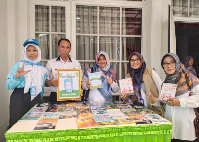 Perkuat Semangat Literasi Siswa, Kaca Geulis: Gebyar Literasi, Karawang Sukses Literasi