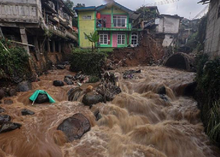 Potensi Banjir dan Longsor Meningkat, Sejumlah Wilayah di Jawa Barat Terdampak