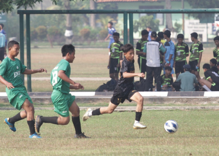 SMPN 6 Karawang Barat Taklukan SMPN 3 Kartim 7 Gol Tanpa Balas di Partai Pembuka GSI 2024 