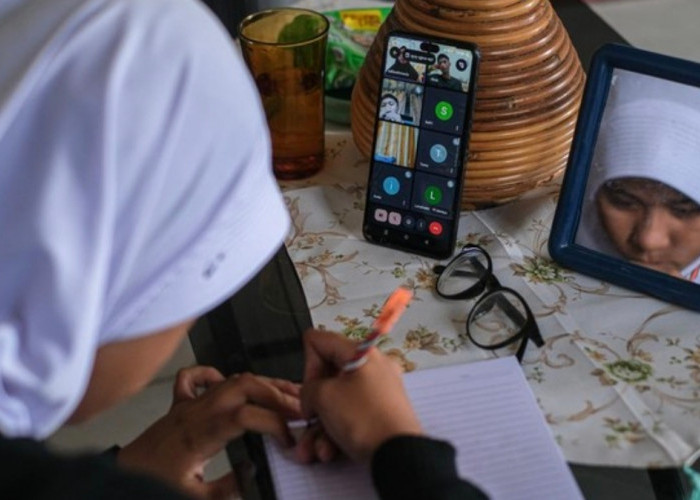 Pelajar Bekasi Masih Jalani Pembelajaran Jarak Jauh