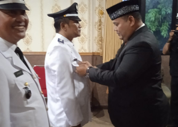 Dua Kades Tarumajaya Resmi Diberhentikan Pj Bupati Bekasi, Nih Dua Penggantinya ?Pj Kadesnya