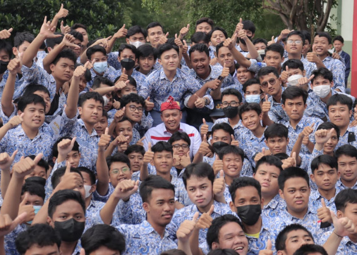 Tri Adhianto Sosialisasikan Wawasan Kebangsaan di Sekolah Wilayah Bekasi Selatan, Lihat Keseruannya