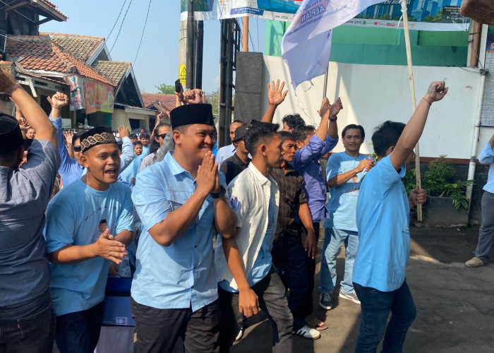 Sorak 'Ganti Lurah' Warnai Pendaftaran Bacades Karang Baru di Cikarang Utara