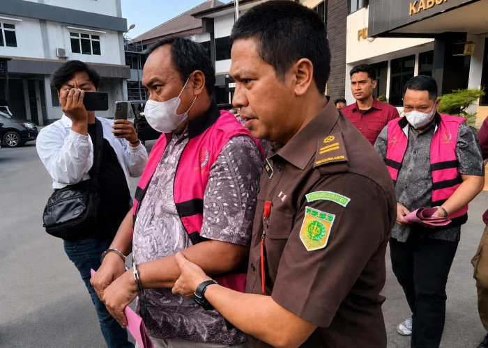 Bersih-bersih BUMD Cikarang Dimulai, Kejari Bekasi Tetapkan Tiga Tersangka yang Rugikan Perumda 4,5 Miliar 
