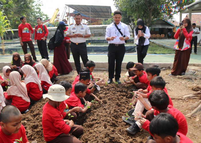 Kenalkan Ketahanan Pangan Sejak Dini, Lapas Karawang Gelar Edu Trip bagi Siswa SD