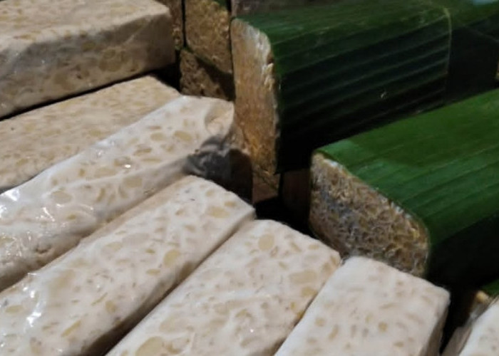 Ukuran Makin Mini, Pengusaha Tempe di Kabupaten Bekasi Keluhkan Harga Bahan Baku yang Kian Meroket