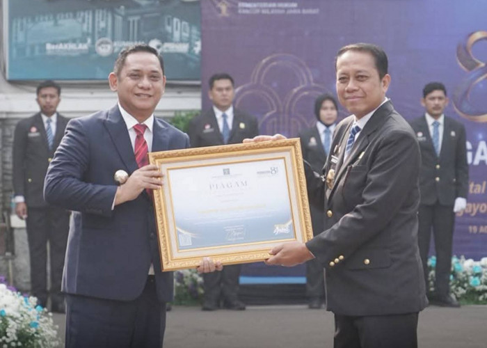 Status Boleh Plt, Pemkab Bekasi Berhasil Gondol Penghargaan Kementerian Hukum RI