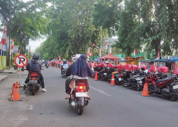 Tarif Parkir Liar di Bekasi Dikeluhkan Warga