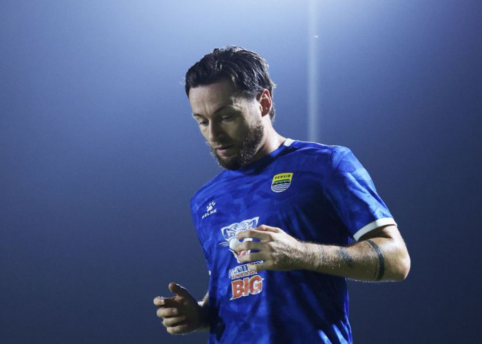 Detik-detik Jelang Kickof Borneo Vs Persib Setelah Solat Tarawih, Tegang Seperti Laga Final