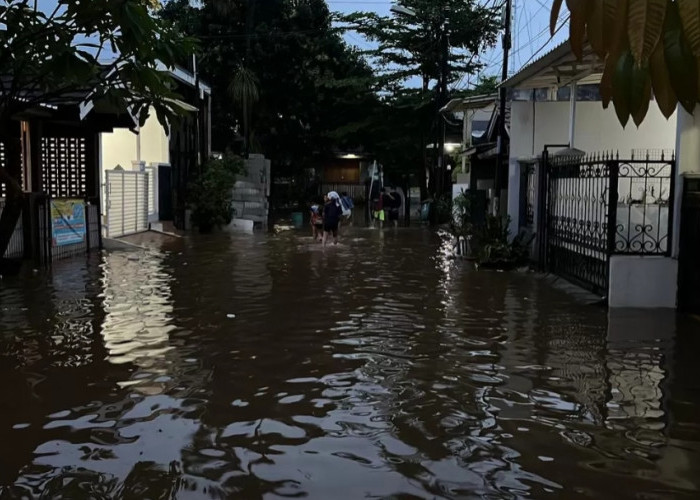 Banjir Genangi Sejumlah Wilayah Bekasi Usai Hujan Deras