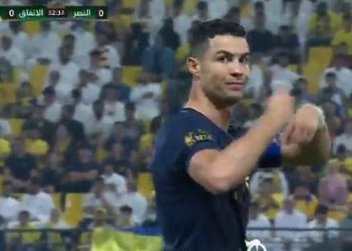 King's Cup 2023: Ronaldo Minta Wasit Diganti di Tengah Pertandingan Al Nassr