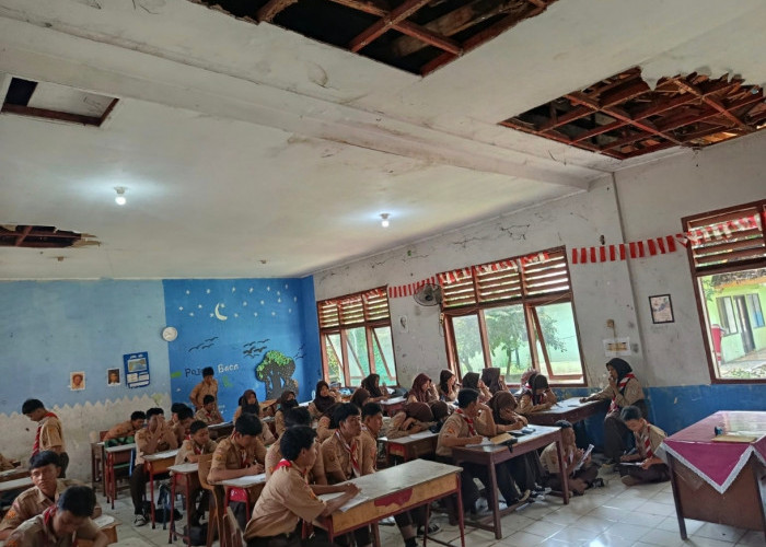 Sekolah “Nyaris Roboh”, Pembangunan SMPN 62 Belum Masuk APBD 2026