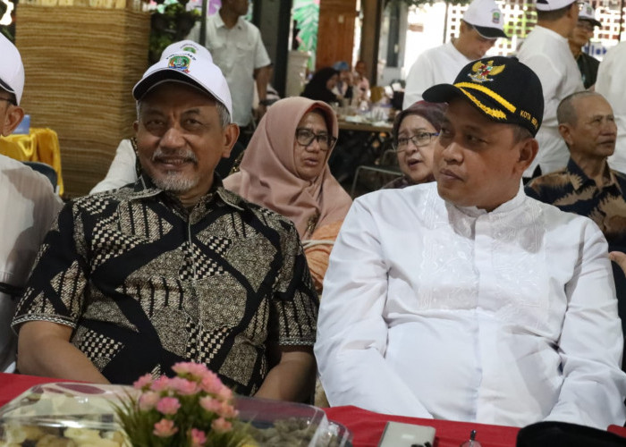 Presiden PKS Hadiri Giat Halalbihalal Purnabakti Pegawai Pemerintah Kota Bekasi