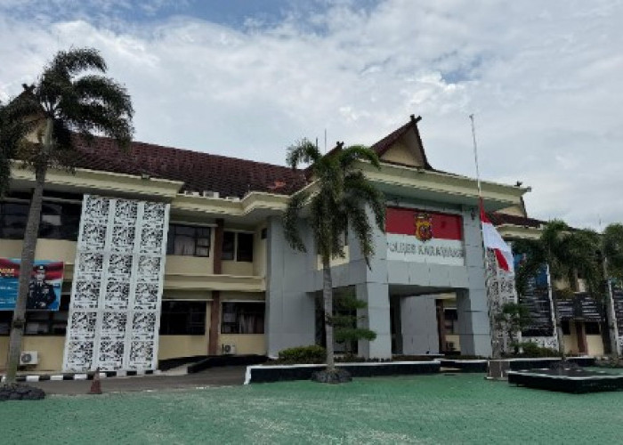 Mudik Tenang dan Aman, Polres Karawang Buka Layanan Penitipan Motor