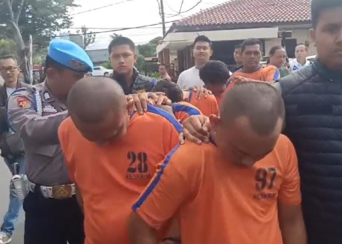 6 Penadah Motor Milik Korban Pembunuhan Sesama Jenis di Cilamaya Kulon Digiring Polisi