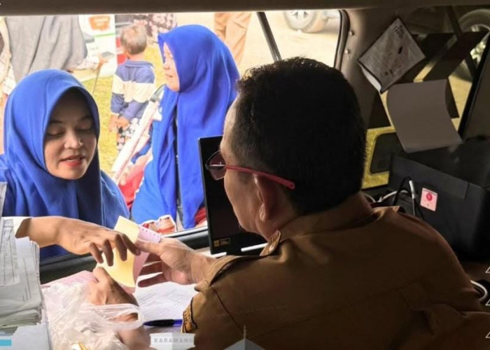 Bapenda Karawang Hadir di Gebyar PATEN Banyusari, Permudah Layanan Administrasi Warga