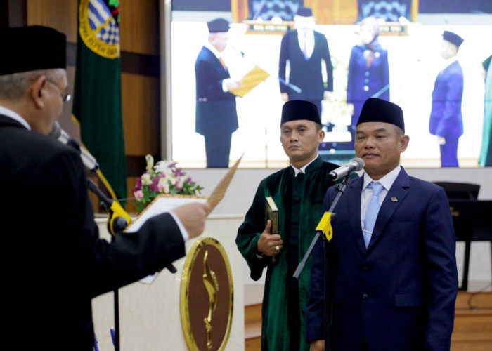 Resmi Dilantik Sebagai Anggota DPRD Provinsi Jawa Barat, Dede Chandra Sasmita Siap Bekerja Maksimal