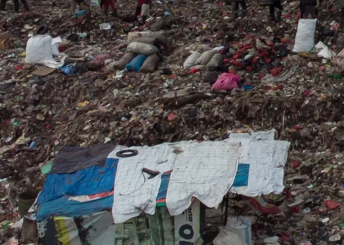 Longsor Sampah di Bantar Gebang Disebut Puncak Gunung Es, Menteri LH Soroti 80 Juta Ton Sampah Jakarta