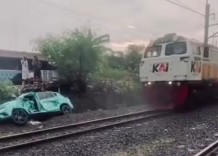 Kecelakaan Kereta dan KRL di Stasiun Bekasi Timur, Ternyata Ini Alasan Mobil Bisa Tiba-Tiba Mati di Atas Rel