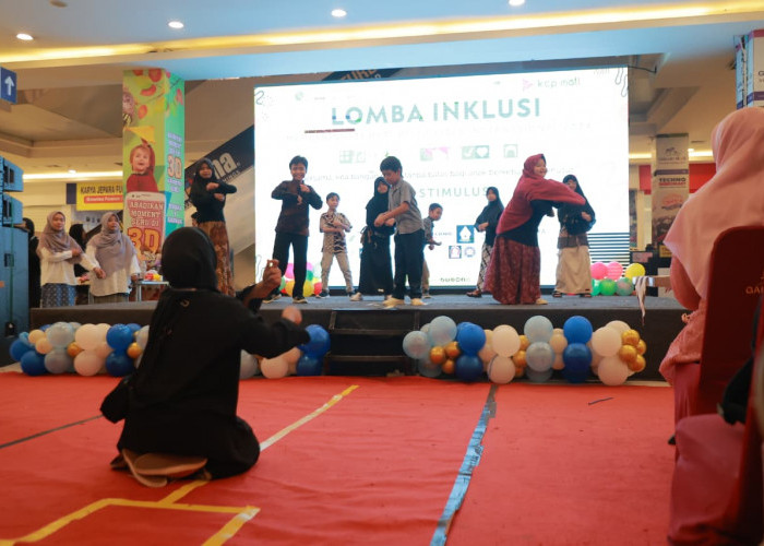 Tumbuh Bersama dalam Tepuk Tangan
