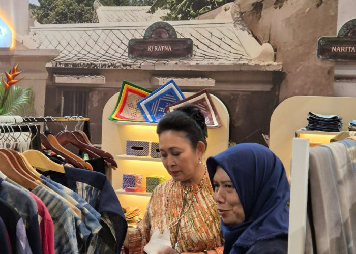 UMK Academy Dukung Narita Shibori Wujudkan Fesyen Inklusif Bernuansa Tradisi dan Empati