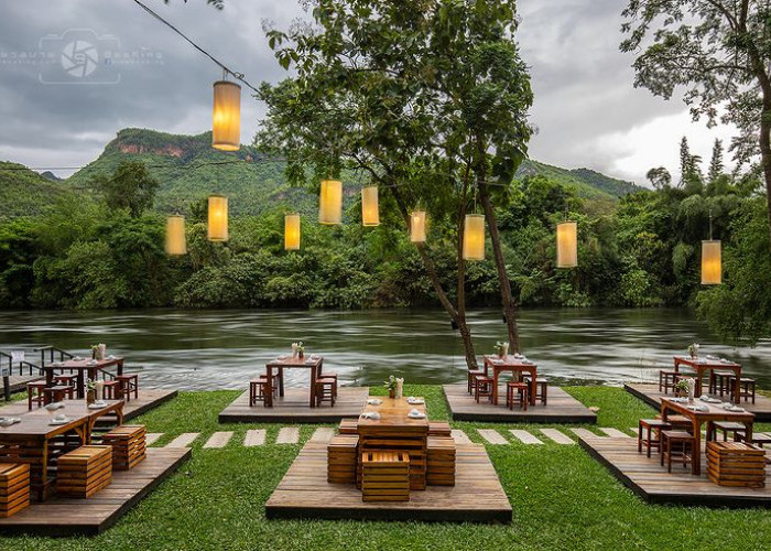 11 Tempat Bukber Keluarga Bekasi Bikin Nagih, Luas Mewah Menu Sultan Harga Rakyat!