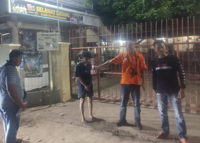 2 Kelompok Remaja Tawuran Didepan Gerbang Sekolah SMK Tri Asyifa Cikampek, 1 Tewas Terkena Bacokan Ditubuhnya