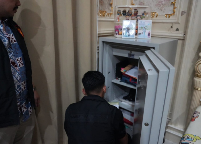 Geledah dan Segel Kantor Sedayu Group di Bekasi, Kejari Karawang Sita Satu Kardus Dokumen Kredit BTN