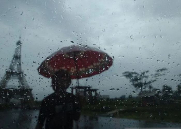 BMKG Peringatkan Hujan Lebat Seharian di Jawa Barat, Warga Diminta Waspada