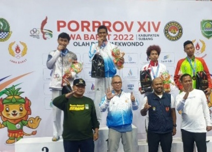 Gilairan Atlet Taekwondo Kabupaten Bekasi Boyong Medali Perak