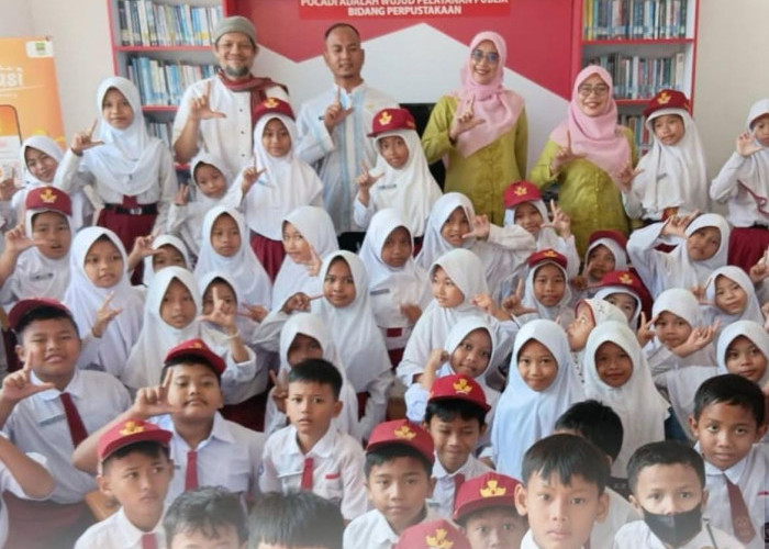 Bekasi Bangun Budaya Membaca