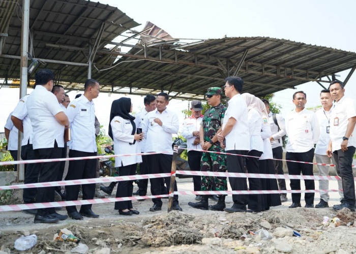 Sabar Ya! Beres Penyesuian BBM, Plt Bupati Asep Pastikan Jalan Rusak Segera Diperbaiki