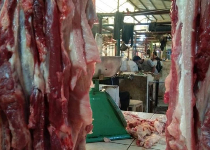 Harga Daging Sapi di Pasar Karawang Tembus Rp 140.000 per Kilogram