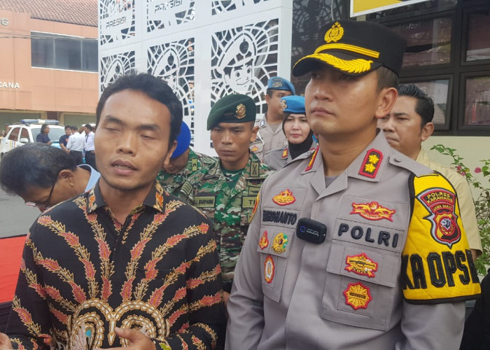 Personil TNI-POLRI Diterjunkan Kawal Pendataan oleh KPPS di Karawang