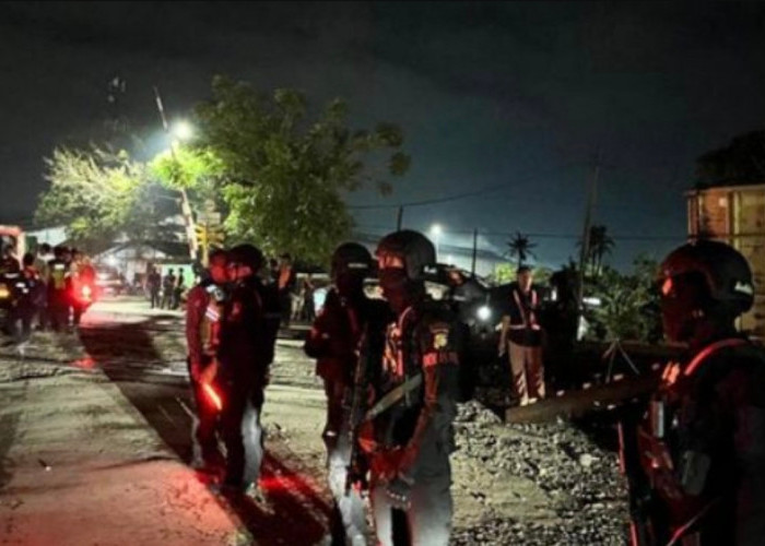 Kereta Api Purwojaya Anjlok di Kabupaten Bekasi, Petugas Langsung Amankan Lokasi