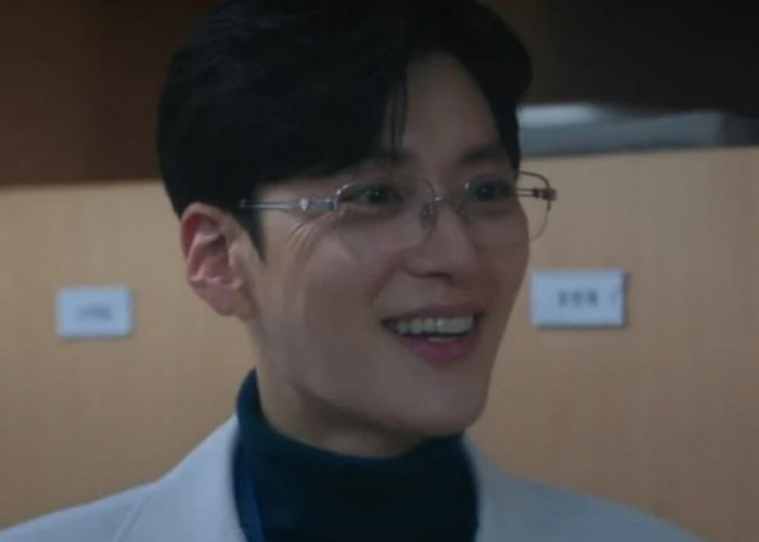 Doctor X Episode 4 Ungkap Adegan Mengejutkan! Dokter Tinggalkan Inisial di Hati Pasien Ternyata Mirip Kasus Ny
