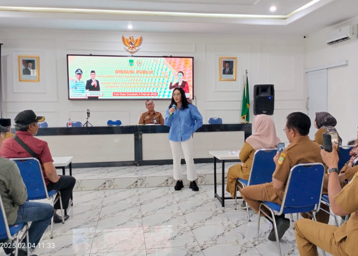 Anggota DPR RI Rieke Diah Pitaloka Ajak Diskusi Publik Perangkat Desa Sukadami