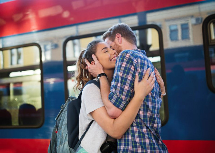 9 Masalah yang Paling Sering Dihadapi Oleh Pasangan LDR, Salah Satunya Cemburu