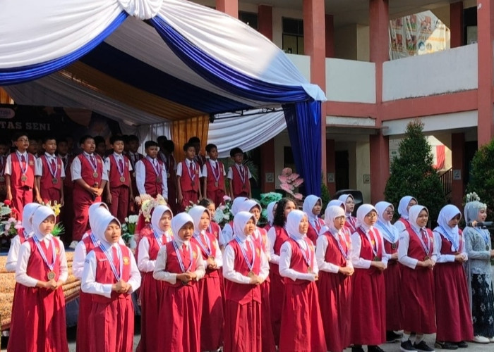 Tasyakuran Kelulusan Kelas VI SDN Lambangsari 05, Siswa Unjuk Bakat dan Seni Budaya 