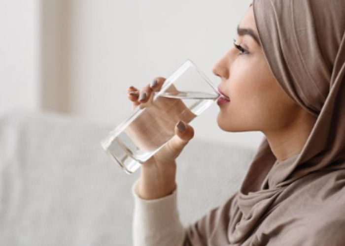 7 Tips and Trick Mencegah Tubuh Mengalami Dehidrasi Saat Berpuasa 